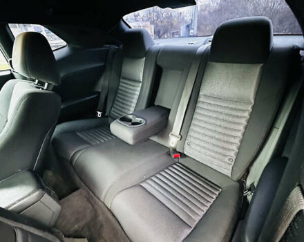 Сірий Додж Challenger, об'ємом двигуна 3.6 л та пробігом 170 тис. км за 15000 $, фото 13 на Automoto.ua