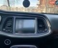 Серый Додж Челенджер, объемом двигателя 3.6 л и пробегом 133 тыс. км за 15740 $, фото 15 на Automoto.ua