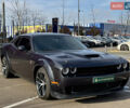 Серый Додж Челенджер, объемом двигателя 6.41 л и пробегом 108 тыс. км за 26500 $, фото 1 на Automoto.ua