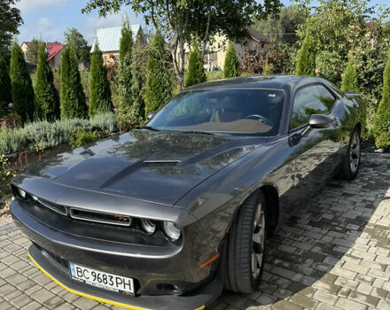 Серый Додж Челенджер, объемом двигателя 3.6 л и пробегом 130 тыс. км за 20500 $, фото 1 на Automoto.ua