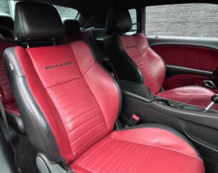 Серый Додж Челенджер, объемом двигателя 5.7 л и пробегом 76 тыс. км за 10200 $, фото 9 на Automoto.ua