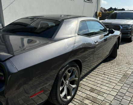 Серый Додж Челенджер, объемом двигателя 3.6 л и пробегом 130 тыс. км за 20500 $, фото 3 на Automoto.ua