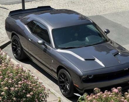 Серый Додж Челенджер, объемом двигателя 3.6 л и пробегом 170 тыс. км за 18300 $, фото 8 на Automoto.ua