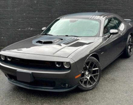 Серый Додж Челенджер, объемом двигателя 5.7 л и пробегом 76 тыс. км за 10200 $, фото 2 на Automoto.ua