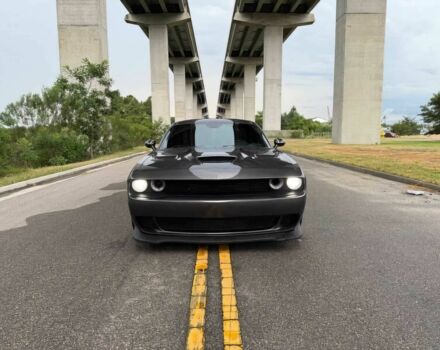 Серый Додж Челенджер, объемом двигателя 6.2 л и пробегом 78 тыс. км за 16800 $, фото 1 на Automoto.ua