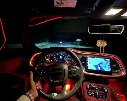 Серый Додж Челенджер, объемом двигателя 3.6 л и пробегом 170 тыс. км за 18300 $, фото 3 на Automoto.ua