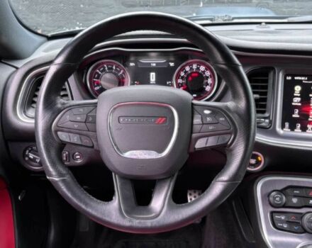 Серый Додж Челенджер, объемом двигателя 5.7 л и пробегом 76 тыс. км за 10200 $, фото 10 на Automoto.ua