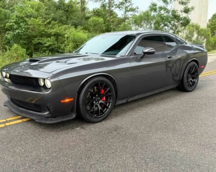 Серый Додж Челенджер, объемом двигателя 6.2 л и пробегом 78 тыс. км за 16800 $, фото 2 на Automoto.ua