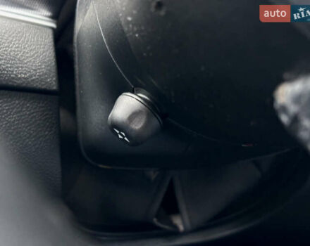 Серый Додж Челенджер, объемом двигателя 6.41 л и пробегом 108 тыс. км за 26500 $, фото 26 на Automoto.ua