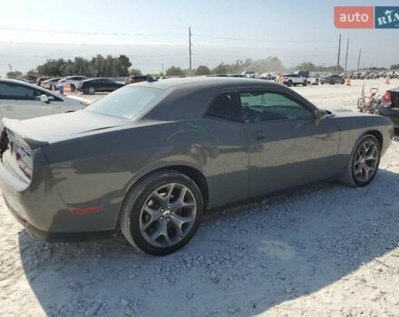Серый Додж Челенджер, объемом двигателя 3.6 л и пробегом 148 тыс. км за 4100 $, фото 2 на Automoto.ua