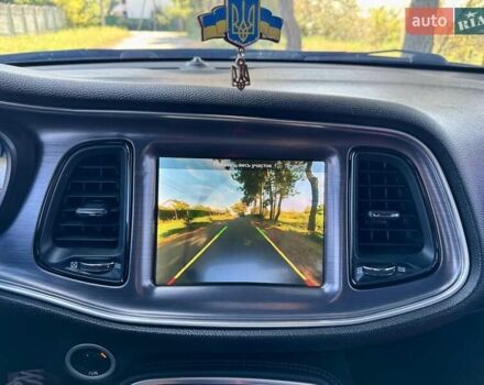 Серый Додж Челенджер, объемом двигателя 3.61 л и пробегом 211 тыс. км за 16800 $, фото 29 на Automoto.ua