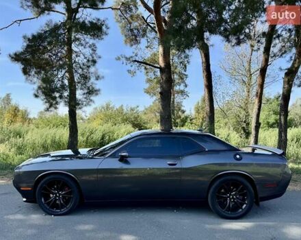 Сірий Додж Challenger, об'ємом двигуна 3.6 л та пробігом 211 тис. км за 15500 $, фото 7 на Automoto.ua