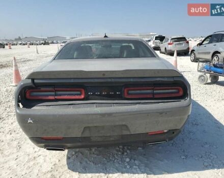 Серый Додж Челенджер, объемом двигателя 3.6 л и пробегом 148 тыс. км за 4100 $, фото 5 на Automoto.ua