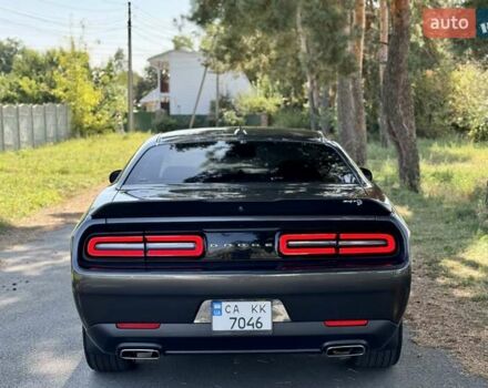Сірий Додж Challenger, об'ємом двигуна 3.61 л та пробігом 211 тис. км за 16500 $, фото 5 на Automoto.ua