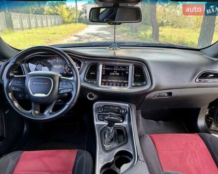 Сірий Додж Challenger, об'ємом двигуна 3.6 л та пробігом 211 тис. км за 15999 $, фото 24 на Automoto.ua