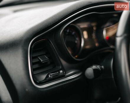 Додж Челенджер 2017 в Днепре (Днепропетровске) на Automoto.ua Серый Додж Челенджер, объемом двигателя 3.6 л и пробегом 110 тыс. км за 18000 $, фото 28 на Automoto.ua