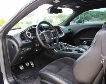 Додж Челенджер 2017 в Житомире на Automoto.ua Серый Додж Челенджер, объемом двигателя 5.7 л и пробегом 57 тыс. км за 19700 $, фото 7 на Automoto.ua