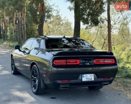 Сірий Додж Challenger, об'ємом двигуна 3.6 л та пробігом 211 тис. км за 15999 $, фото 4 на Automoto.ua