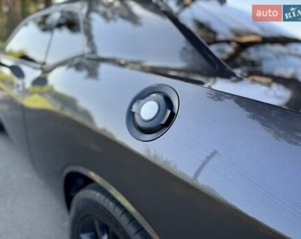 Сірий Додж Challenger, об'ємом двигуна 3.6 л та пробігом 211 тис. км за 15999 $, фото 16 на Automoto.ua