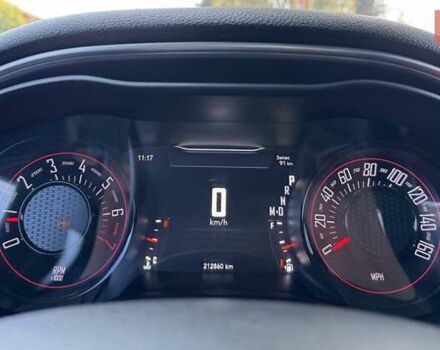 Серый Додж Челенджер, объемом двигателя 3.6 л и пробегом 211 тыс. км за 15999 $, фото 26 на Automoto.ua