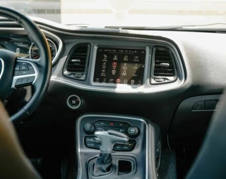 Сірий Додж Challenger, об'ємом двигуна 3.6 л та пробігом 83 тис. км за 8318 $, фото 7 на Automoto.ua