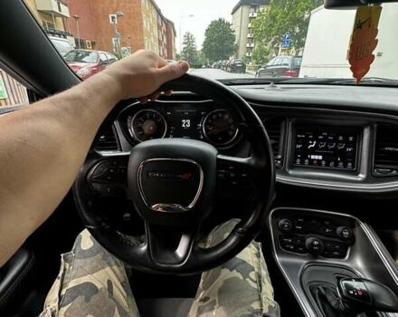 Серый Додж Челенджер, объемом двигателя 5.65 л и пробегом 146 тыс. км за 24000 $, фото 5 на Automoto.ua