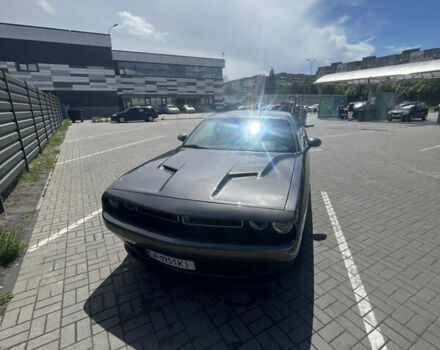 Серый Додж Челенджер, объемом двигателя 3.6 л и пробегом 70 тыс. км за 17500 $, фото 5 на Automoto.ua