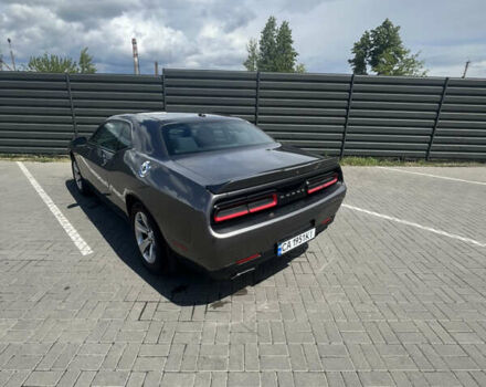 Серый Додж Челенджер, объемом двигателя 3.6 л и пробегом 70 тыс. км за 17500 $, фото 3 на Automoto.ua