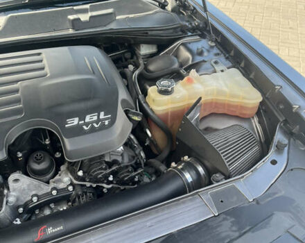 Серый Додж Челенджер, объемом двигателя 3.6 л и пробегом 70 тыс. км за 17500 $, фото 10 на Automoto.ua