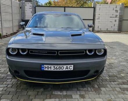 Серый Додж Челенджер, объемом двигателя 3.6 л и пробегом 135 тыс. км за 22000 $, фото 1 на Automoto.ua