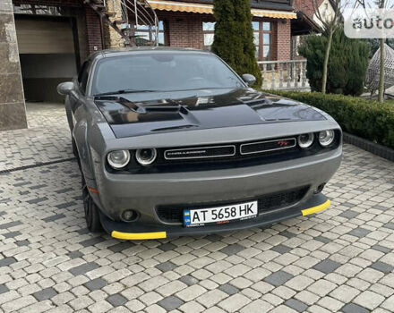 Серый Додж Челенджер, объемом двигателя 6.4 л и пробегом 31 тыс. км за 33500 $, фото 17 на Automoto.ua