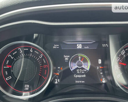 Серый Додж Челенджер, объемом двигателя 6.4 л и пробегом 31 тыс. км за 33500 $, фото 25 на Automoto.ua