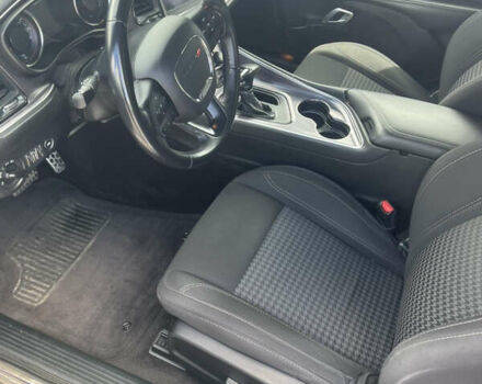 Серый Додж Челенджер, объемом двигателя 3.6 л и пробегом 70 тыс. км за 17500 $, фото 17 на Automoto.ua