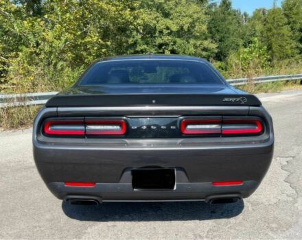 Додж Челенджер 2018 в Тернополе на Automoto.ua Серый Додж Челенджер, объемом двигателя 6.2 л и пробегом 48 тыс. км за 18000 $, фото 6 на Automoto.ua