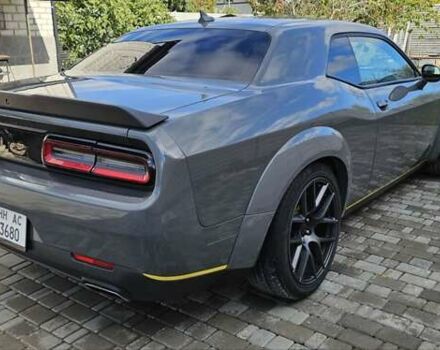 Серый Додж Челенджер, объемом двигателя 3.6 л и пробегом 135 тыс. км за 22000 $, фото 4 на Automoto.ua