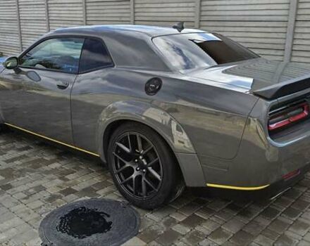 Серый Додж Челенджер, объемом двигателя 3.6 л и пробегом 135 тыс. км за 22000 $, фото 6 на Automoto.ua