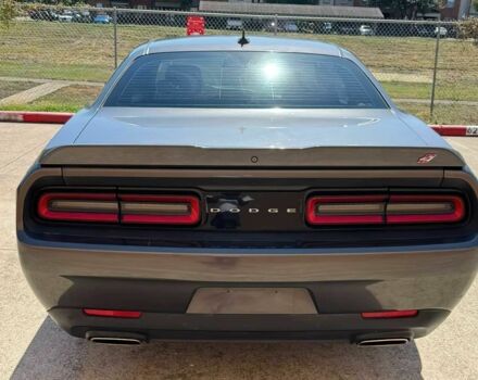 Серый Додж Челенджер, объемом двигателя 3.6 л и пробегом 38 тыс. км за 8200 $, фото 5 на Automoto.ua