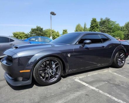 Серый Додж Челенджер, объемом двигателя 6.2 л и пробегом 33 тыс. км за 8300 $, фото 2 на Automoto.ua