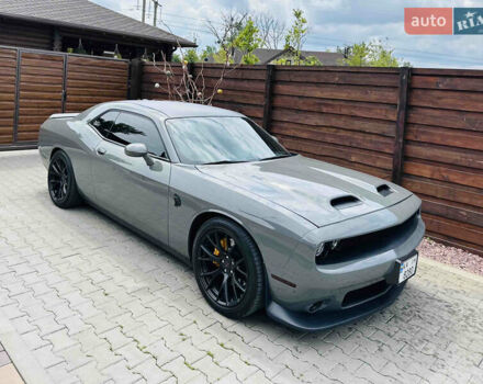 Серый Додж Челенджер, объемом двигателя 5.7 л и пробегом 46 тыс. км за 29999 $, фото 1 на Automoto.ua