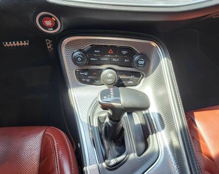 Серый Додж Челенджер, объемом двигателя 6.2 л и пробегом 33 тыс. км за 8300 $, фото 10 на Automoto.ua