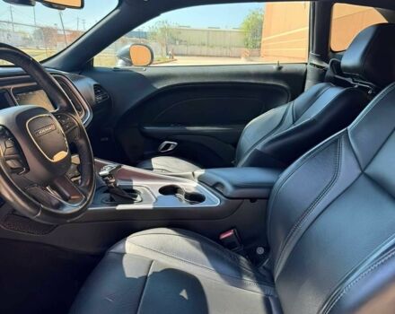 Серый Додж Челенджер, объемом двигателя 3.6 л и пробегом 38 тыс. км за 8200 $, фото 9 на Automoto.ua