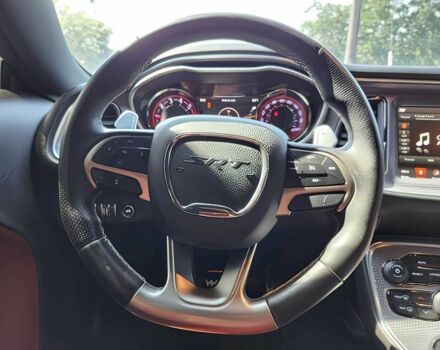 Серый Додж Челенджер, объемом двигателя 6.2 л и пробегом 33 тыс. км за 8300 $, фото 8 на Automoto.ua