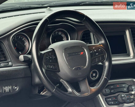 Серый Додж Челенджер, объемом двигателя 3.6 л и пробегом 137 тыс. км за 18500 $, фото 32 на Automoto.ua