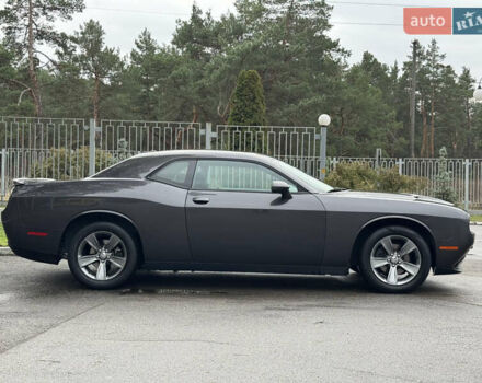 Серый Додж Челенджер, объемом двигателя 3.6 л и пробегом 137 тыс. км за 18500 $, фото 12 на Automoto.ua