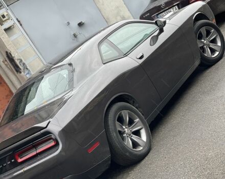 Серый Додж Челенджер, объемом двигателя 0 л и пробегом 130 тыс. км за 17999 $, фото 2 на Automoto.ua