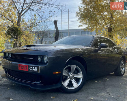 Серый Додж Челенджер, объемом двигателя 3.6 л и пробегом 125 тыс. км за 17999 $, фото 1 на Automoto.ua