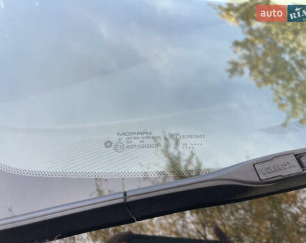 Серый Додж Челенджер, объемом двигателя 3.6 л и пробегом 125 тыс. км за 17999 $, фото 16 на Automoto.ua