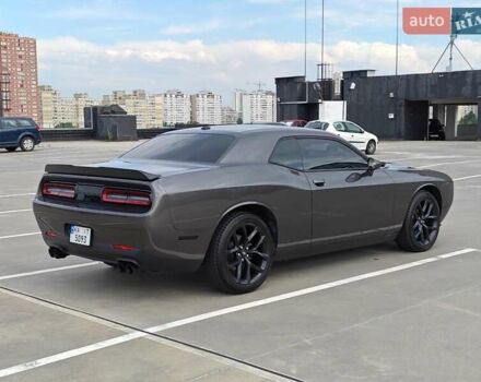 Серый Додж Челенджер, объемом двигателя 3.6 л и пробегом 27 тыс. км за 29500 $, фото 9 на Automoto.ua