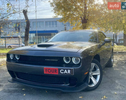 Серый Додж Челенджер, объемом двигателя 3.6 л и пробегом 125 тыс. км за 17999 $, фото 9 на Automoto.ua