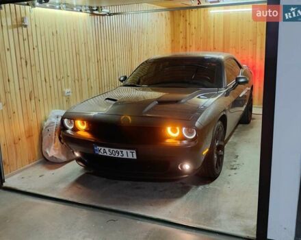 Серый Додж Челенджер, объемом двигателя 3.6 л и пробегом 27 тыс. км за 29500 $, фото 27 на Automoto.ua